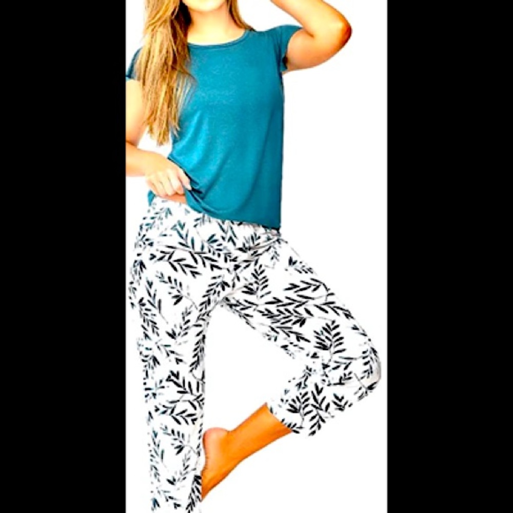 D´Lunaas Womens sleepwear and pijama set, pants, tank top, comfy sleepwear.